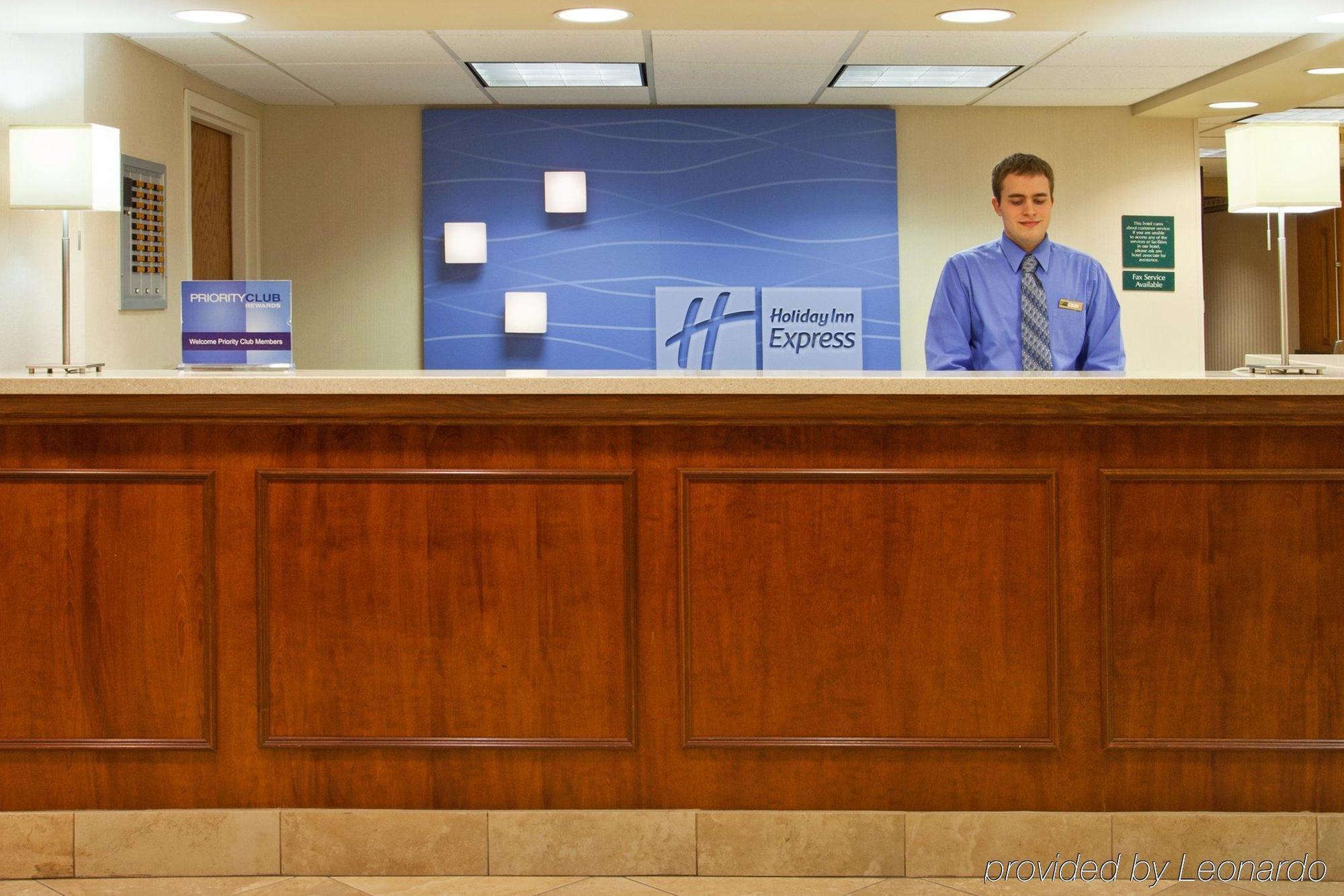 Clarion Inn Cranberry Township Interior foto