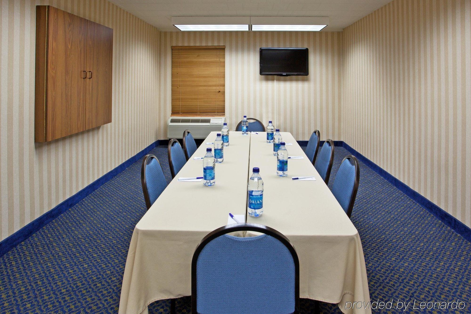 Clarion Inn Cranberry Township Facilidades foto