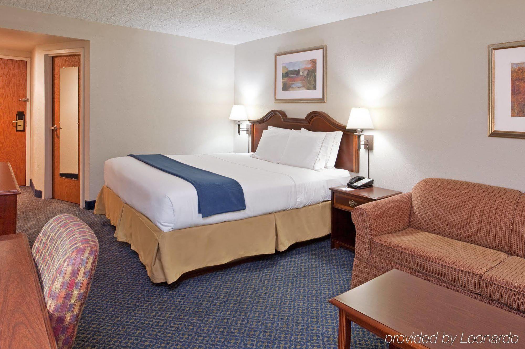 Clarion Inn Cranberry Township Exterior foto