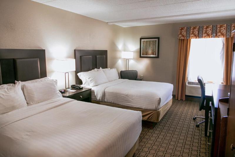 Clarion Inn Cranberry Township Exterior foto